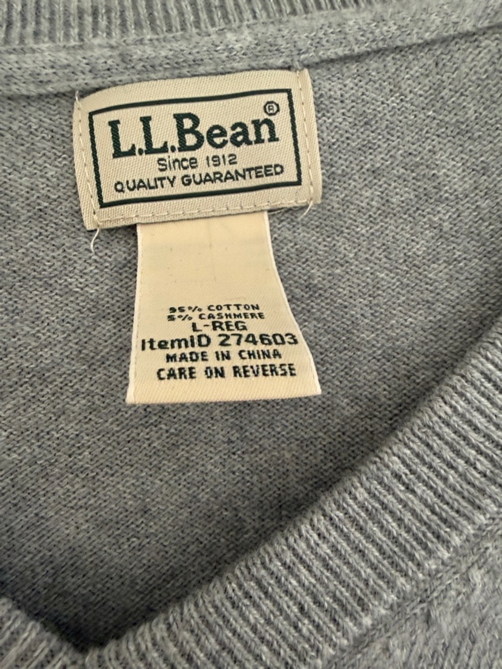L.L.Bean Cotton Cashmere V-Neck Sweater Men’s Large Gray Classic Soft Preppy - Picture 2 of 7